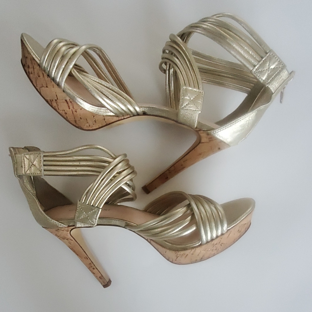 HPπGianni Bini Gold Leather Strap Cork Heels 9.5 - Picture 1 of 8